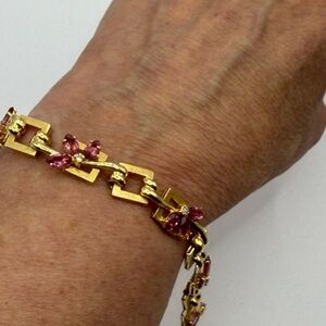 Elegant Pink Tourmaline and 18K Yellow Gold Bracelet